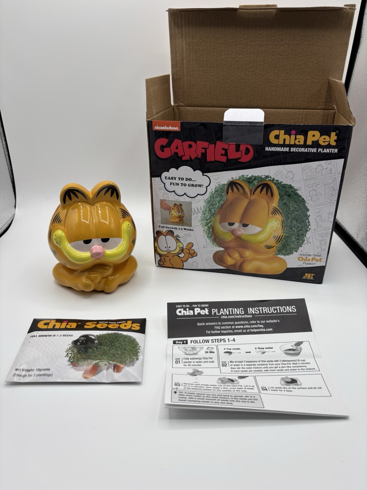 Chia Pet Garfield – W/Seed Pack – Nickelodeon- Colored Painted NEW / Open Box