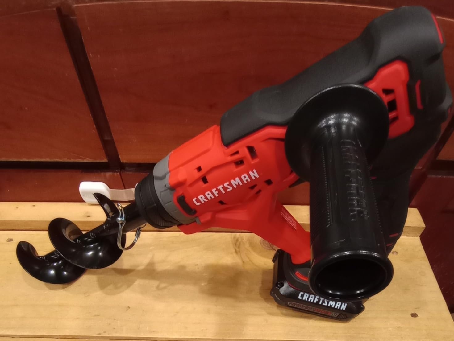 CRAFTSMAN V20* Cordless Multi-Use Garden Tool Kit (1.5Ah)