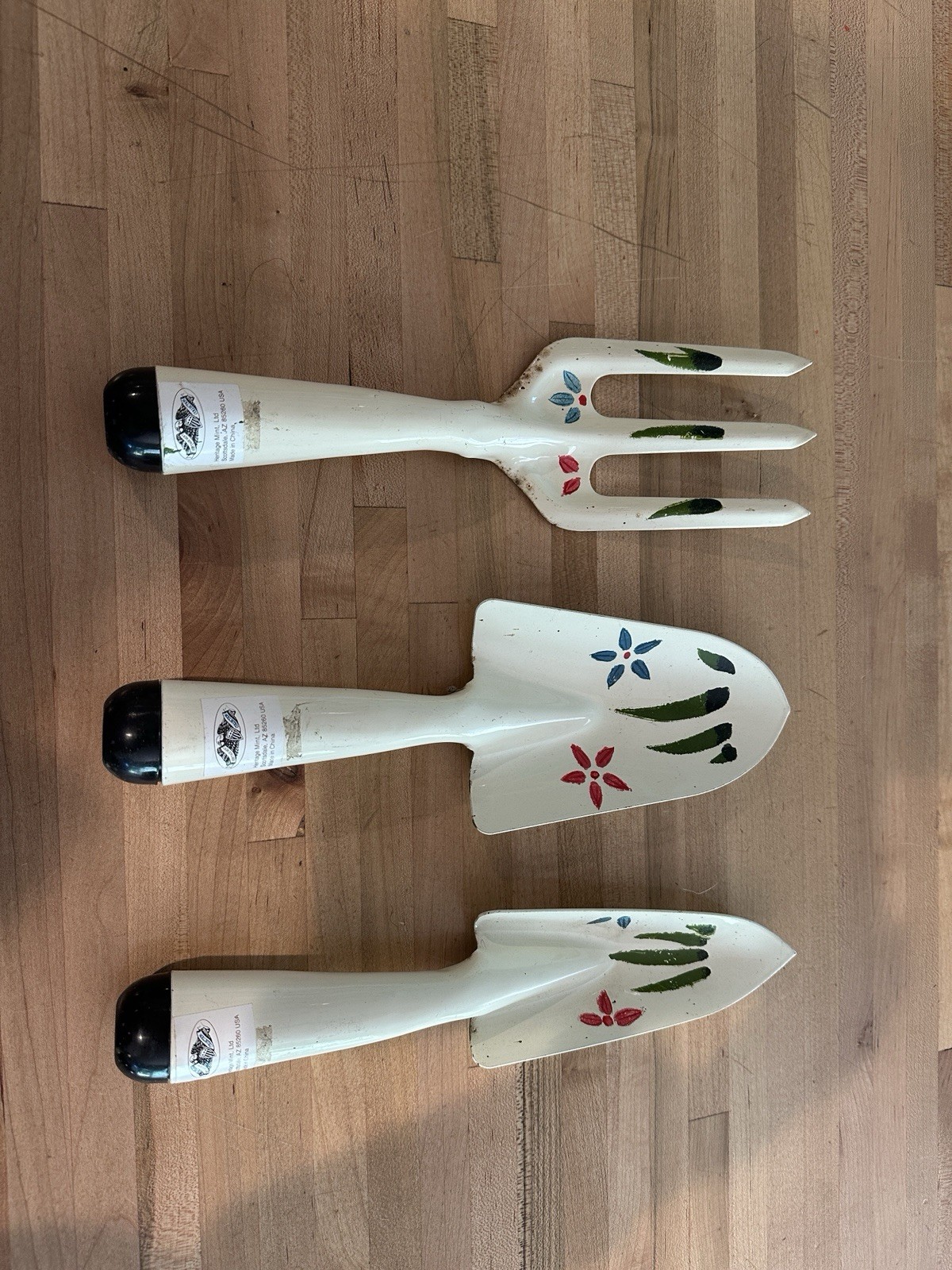 Vintage Heritage Mint LTD Hand-Painted Garden Tool Set – 3 Piece