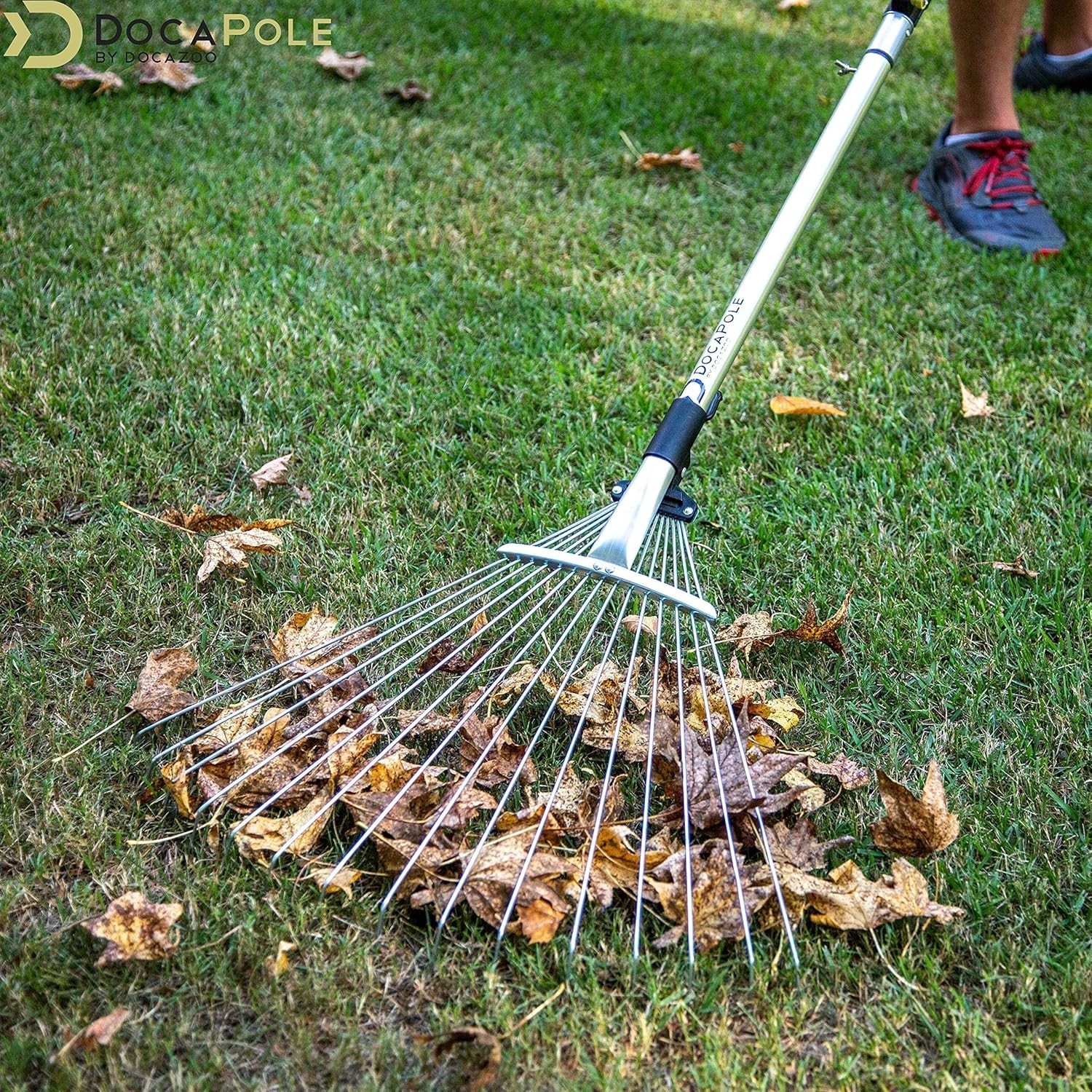 Versatile Doca Roof Rake – Extension Tool for Safe Yard and Roof Cleaning