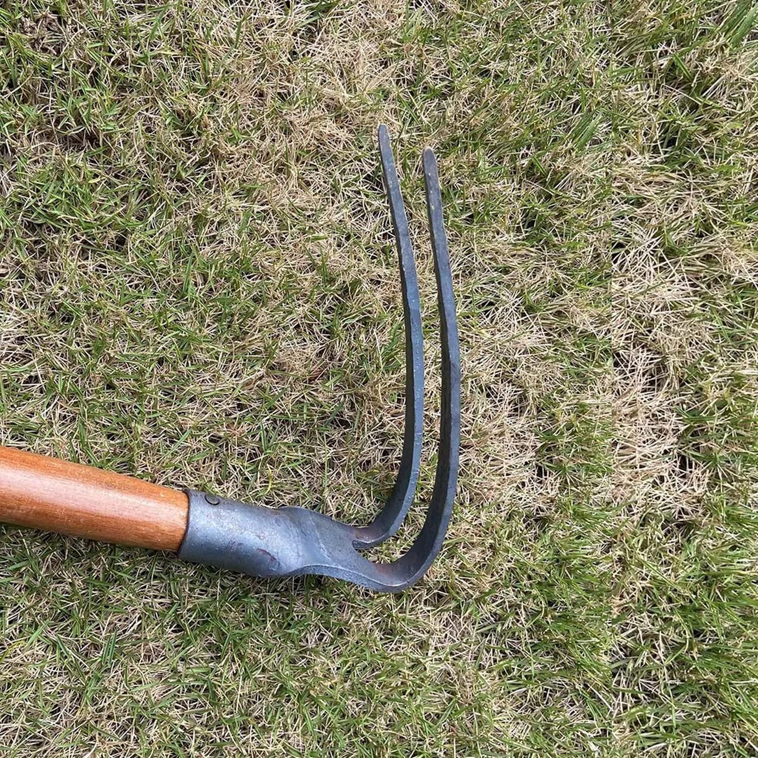 2PCS 19.6 Inches Garden Pick, 2 Prong Hand Hoe Tool Set Garden Tool with Wood…