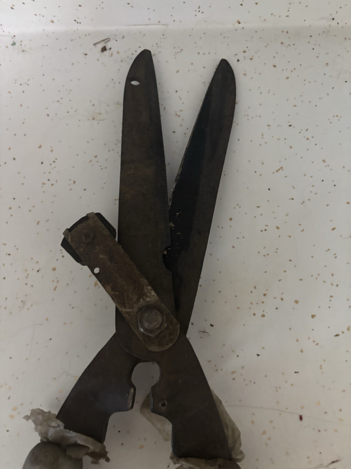 Two pair Vintage glass clippers one with and one on branded