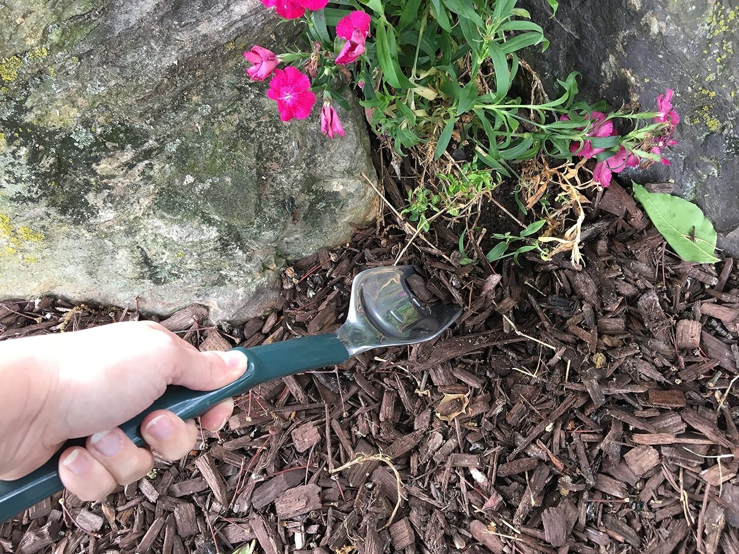 Innovative Trake Trowel & Rake Combo – Lightweight, Durable – Ideal for Planting