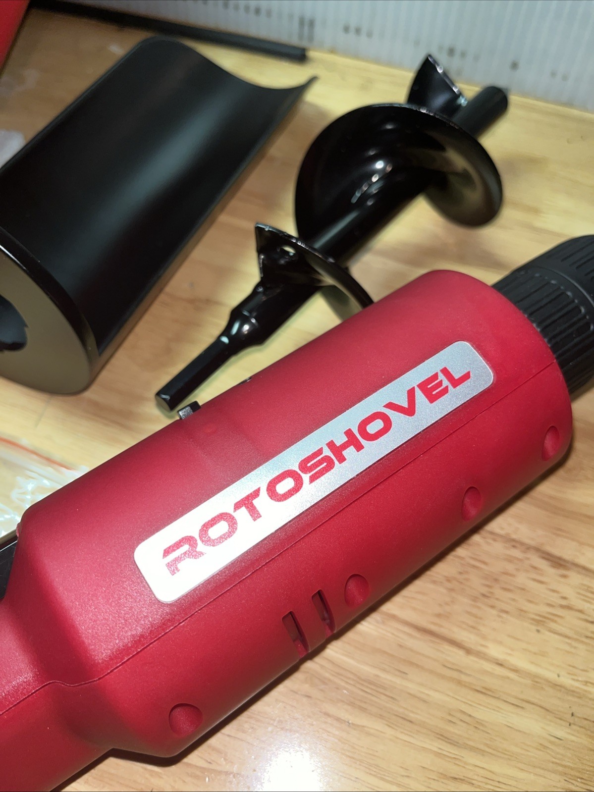 ROTOSHOVEL Automatic Handheld Shovel w/Auger,2 Batteries,Charger ~NEW NEVER USED