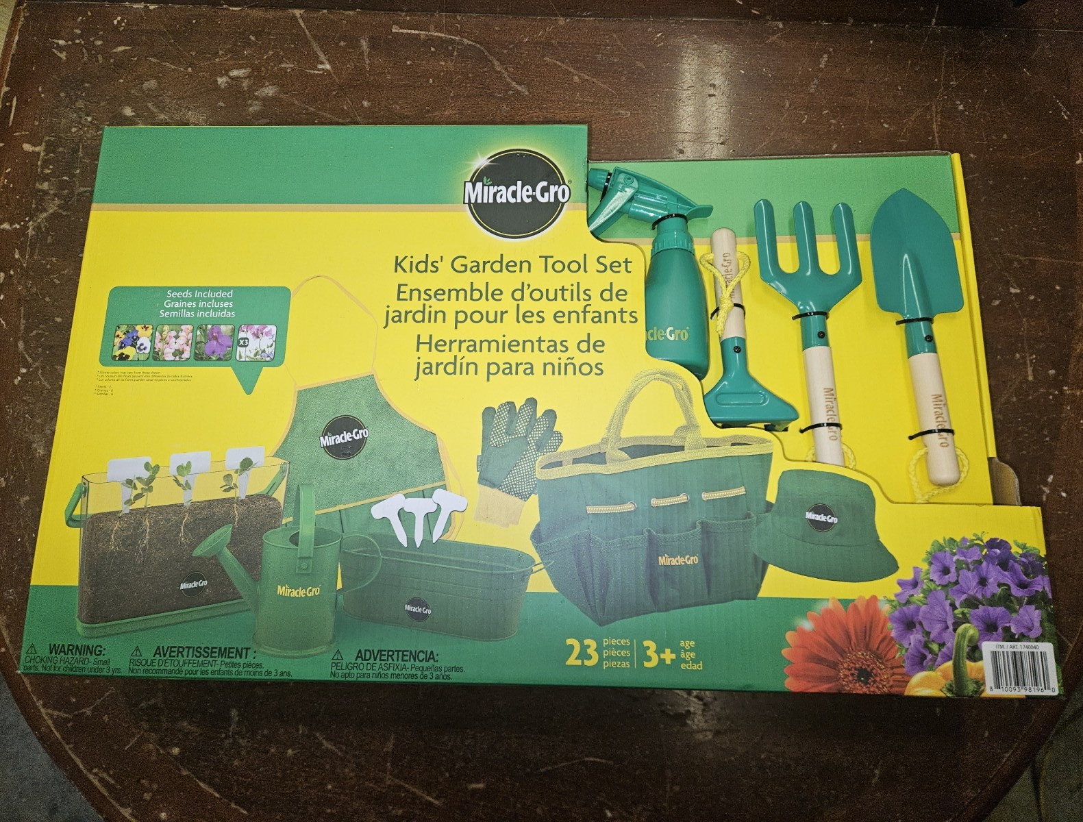 Miracle-Gro Kids’ Garden Tool Set 23-Piece with Bag, Trowel & Fork