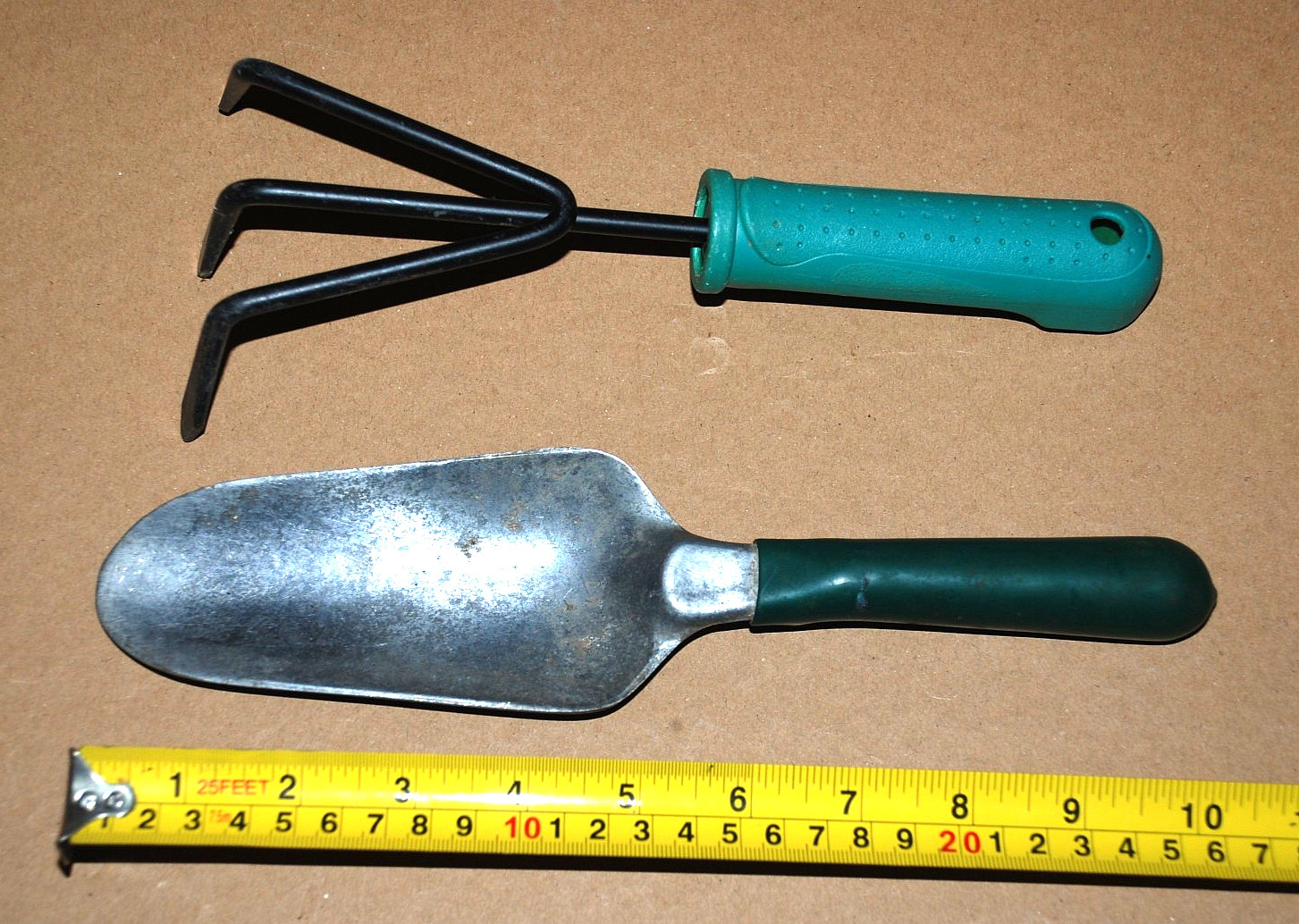 Gardening Tools Pruners Corona 80 True Tempered Green Top Weeding Knife Lot of 8
