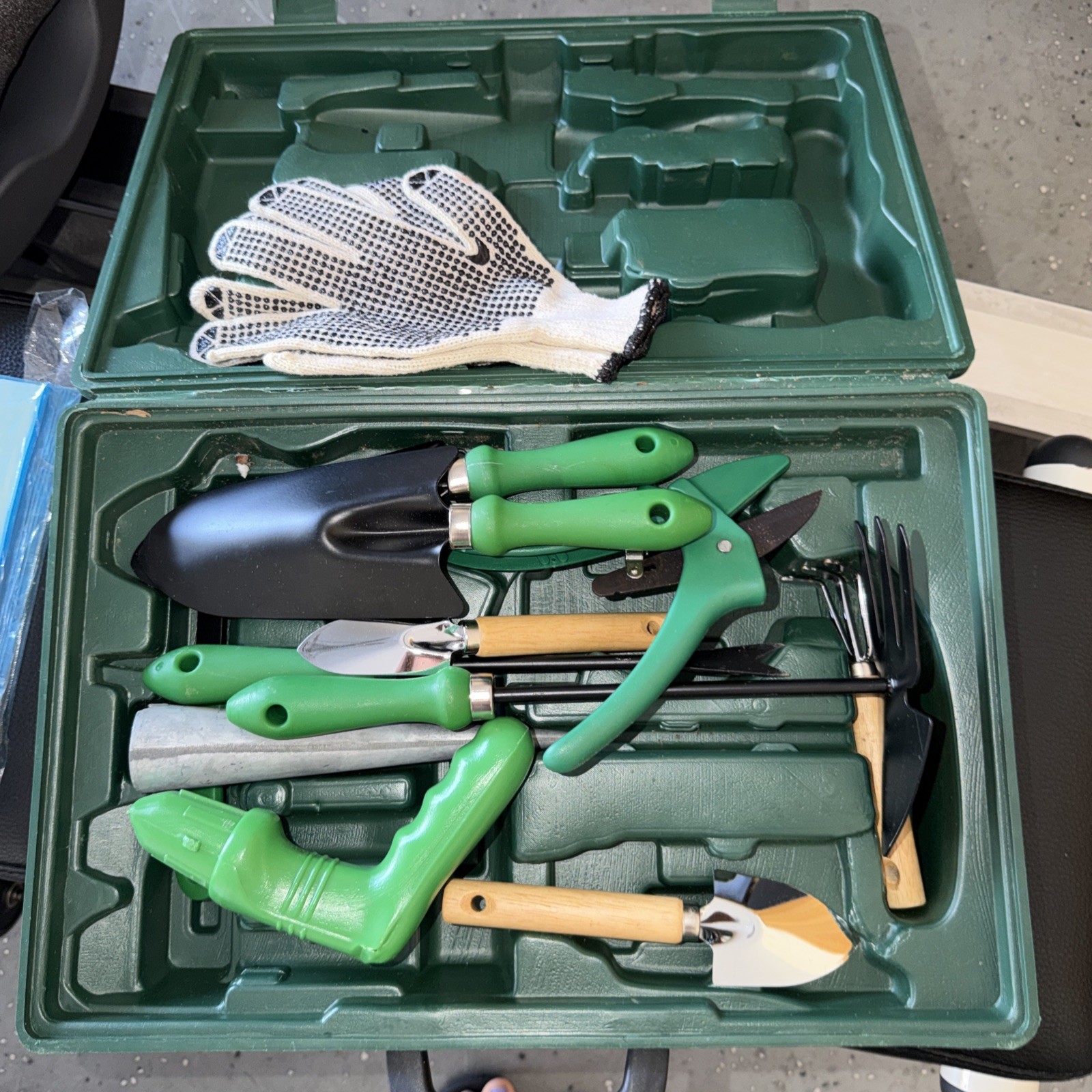 10-Piece Garden Tool Set Hand Gardening Tools Kit Green Non-Slip Handles with Gr
