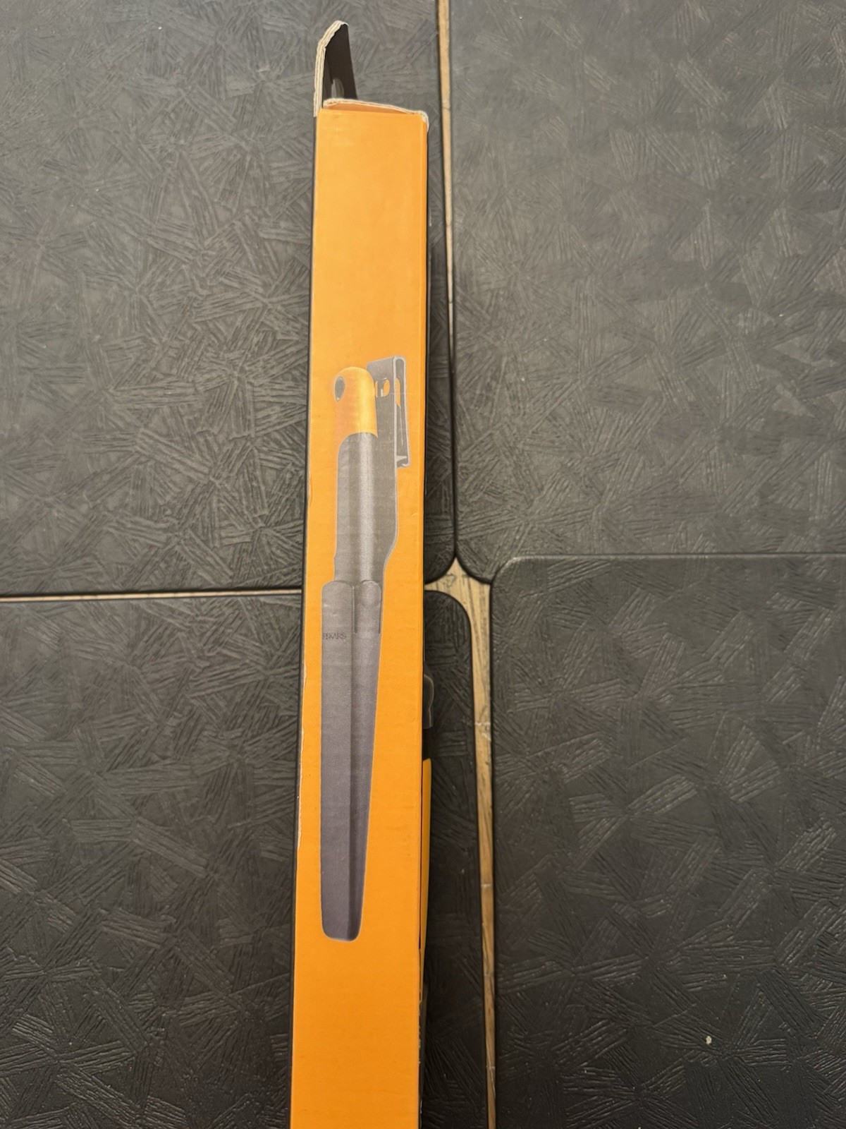 Fiskars harvesting Knife with sheath great for trimming vegtables