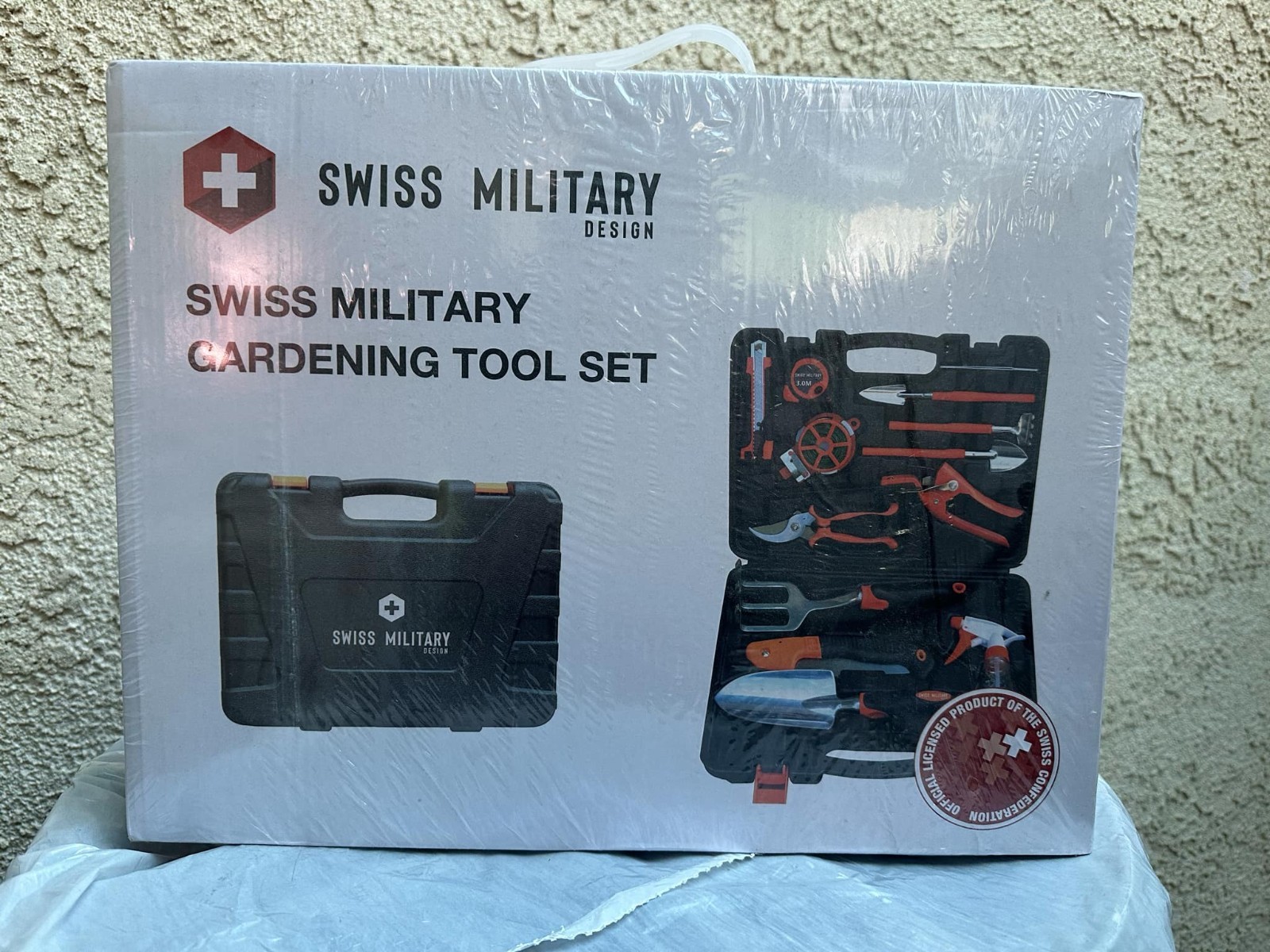 SWISS MILITARY Design Gardening Tool Set in Carrying Case NEW IN BOX