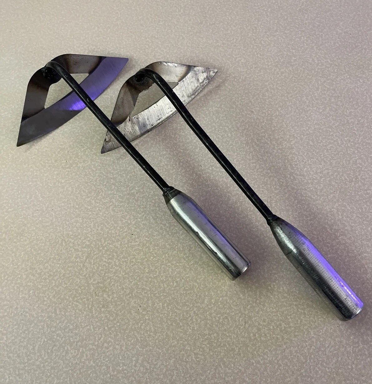 2Pk – Hollow Digging Hoe Quenching Forging Process