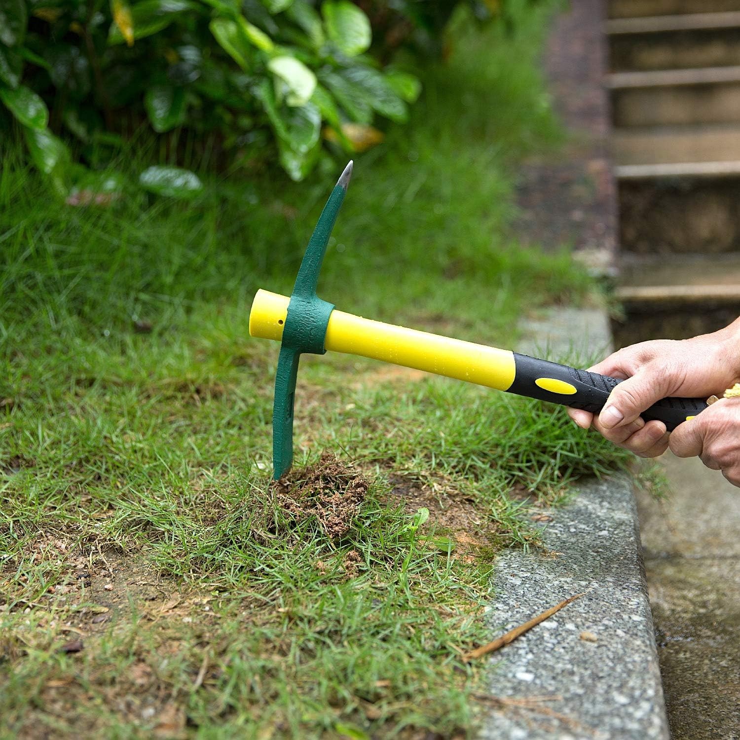 Steel Garden Pick Axe with Fiberglass Handle