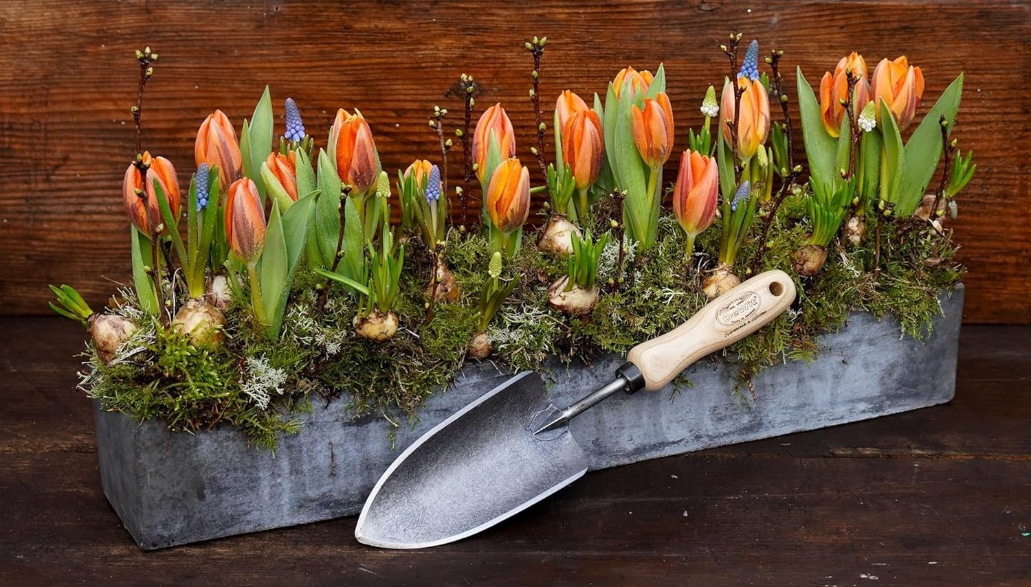 Tierra Garden Short Handle Trowel – Sturdy Construction