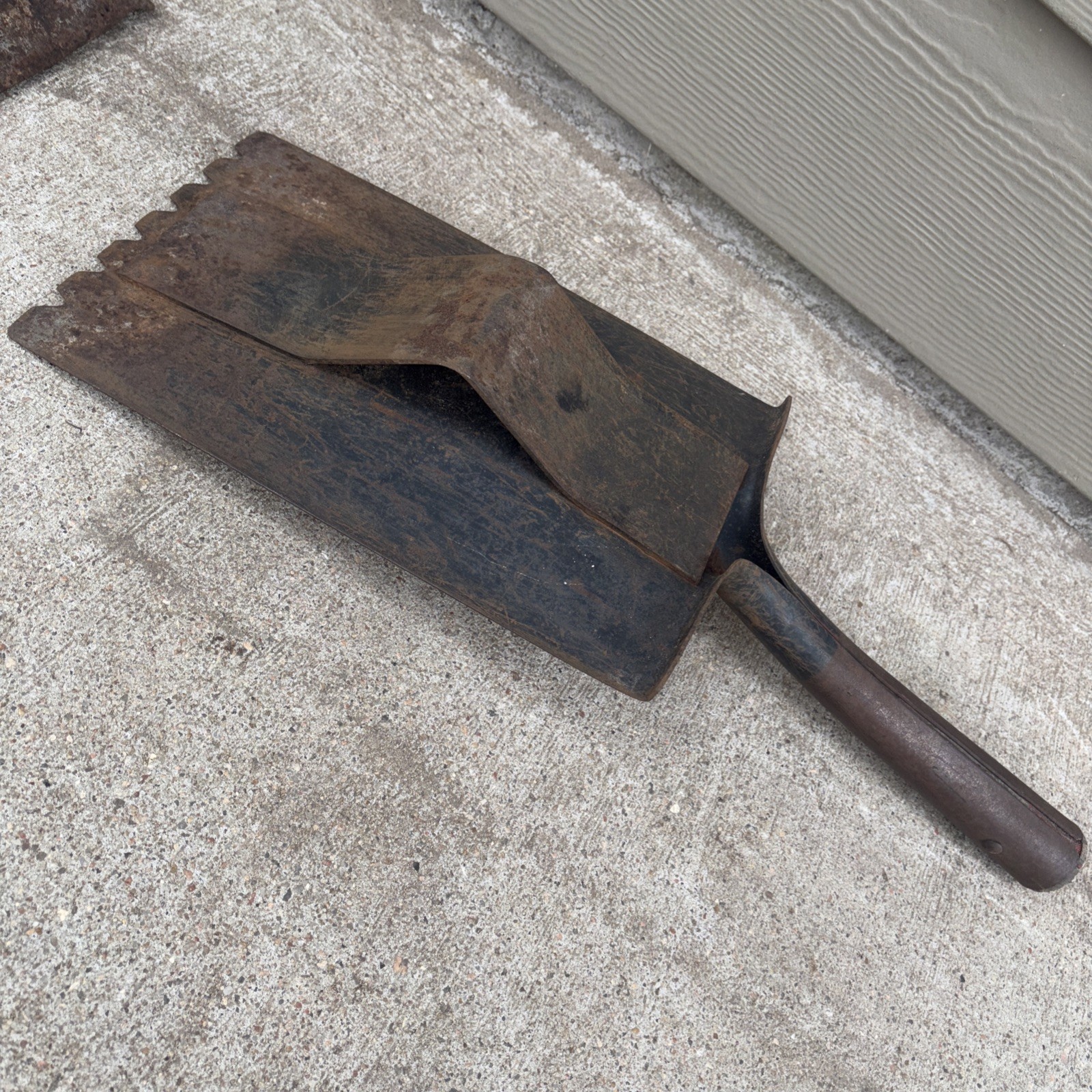 VINTAGE 6PC LOT-USA TEMPERED/HEAT-TREATED/SHOVEL HEADS/NO HANDLES/ALL MARKED USA