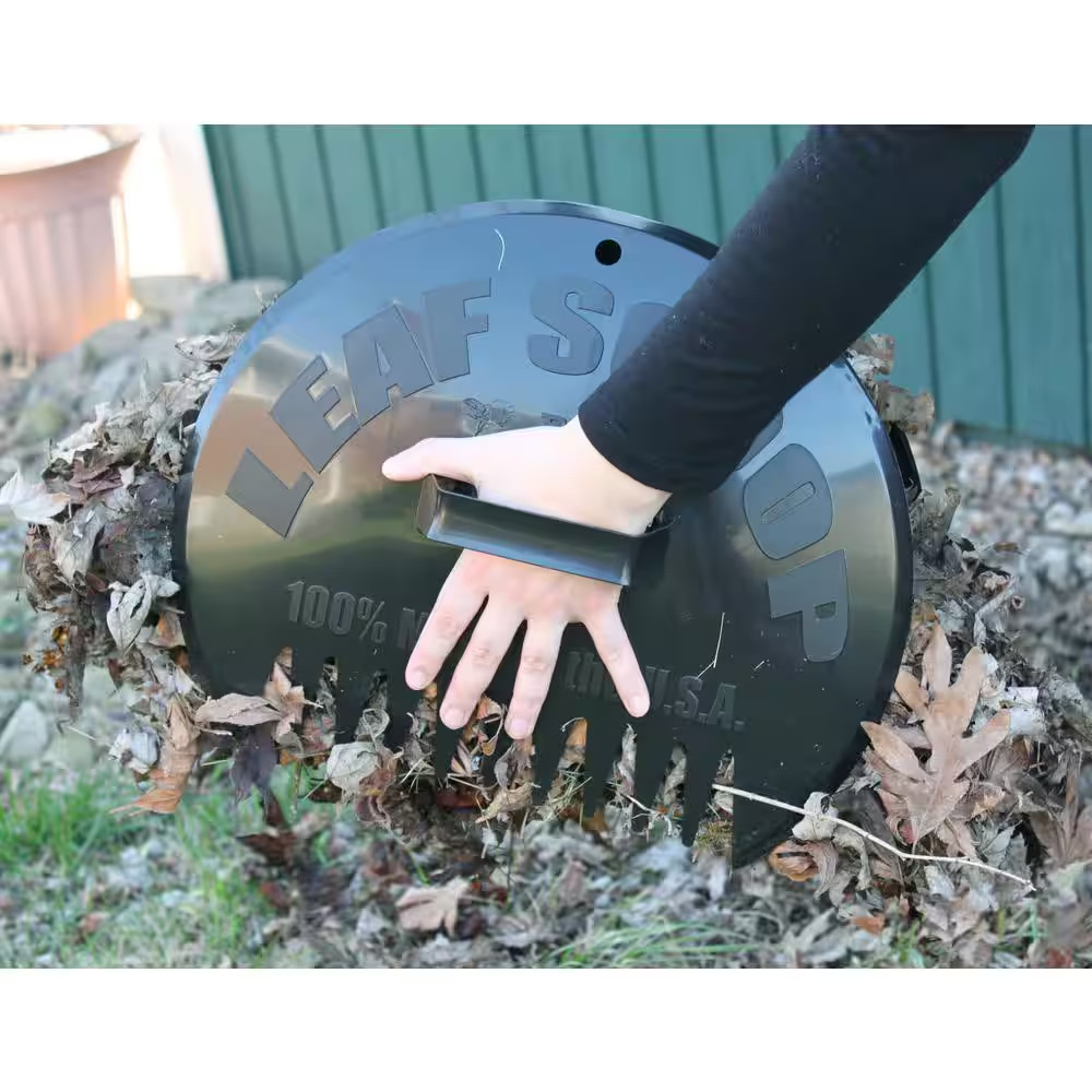 12.5 In. Poly Leaf Collecting Scoops – Leaf Collecting Tool