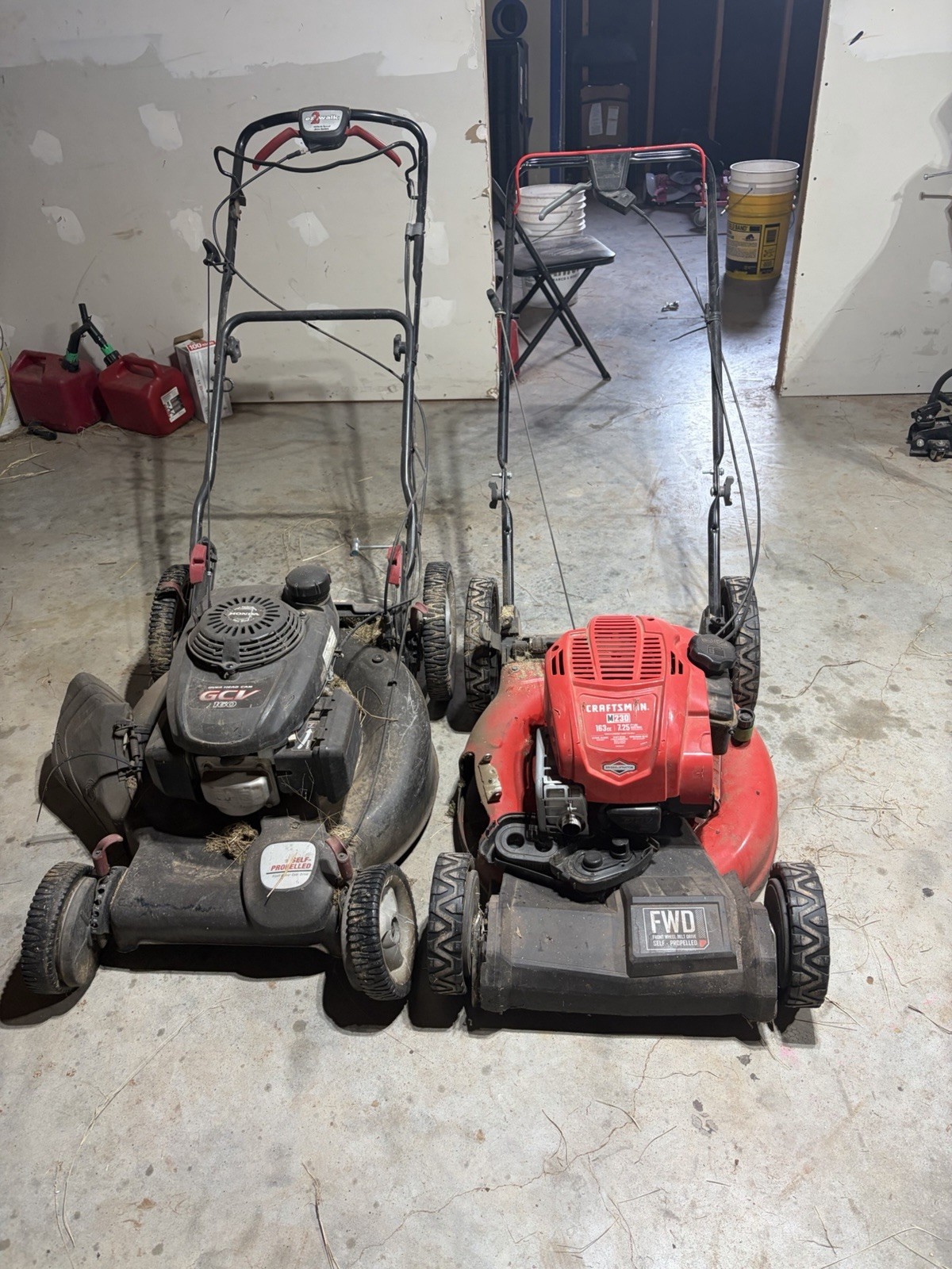 Gas Walk behind Self Propelled Lawn Mower 22 In 201Cc 6 Speed CVT High Wheel RWD