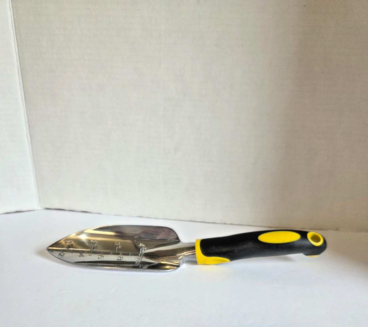 Garden Hand 4 Piece Set Weeder Puller Gloves NEW