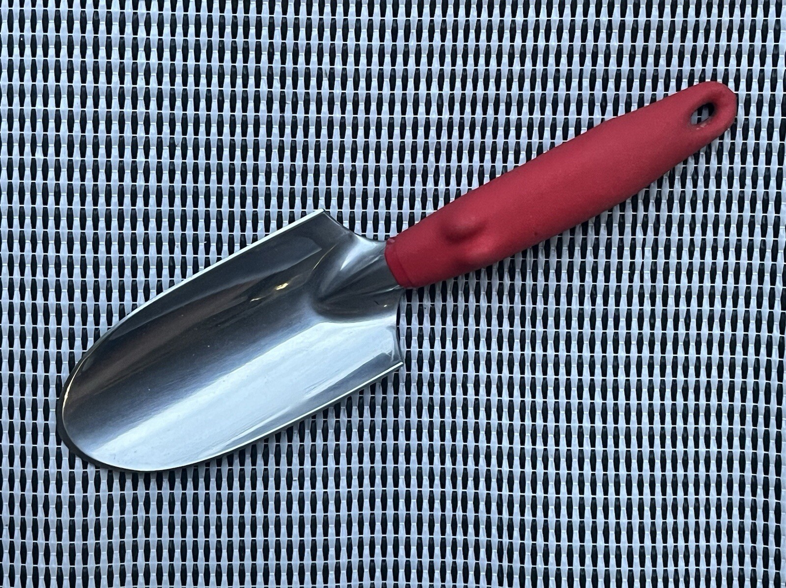 Corona Comfort CT3010 G Hand Trowel Orange 3” Wide Blade