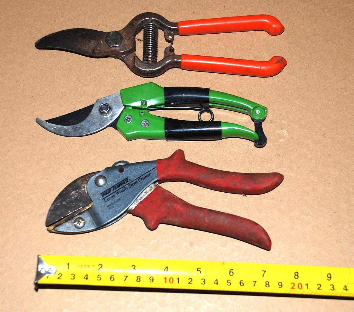 Gardening Tools Pruners Corona 80 True Tempered Green Top Weeding Knife Lot of 8