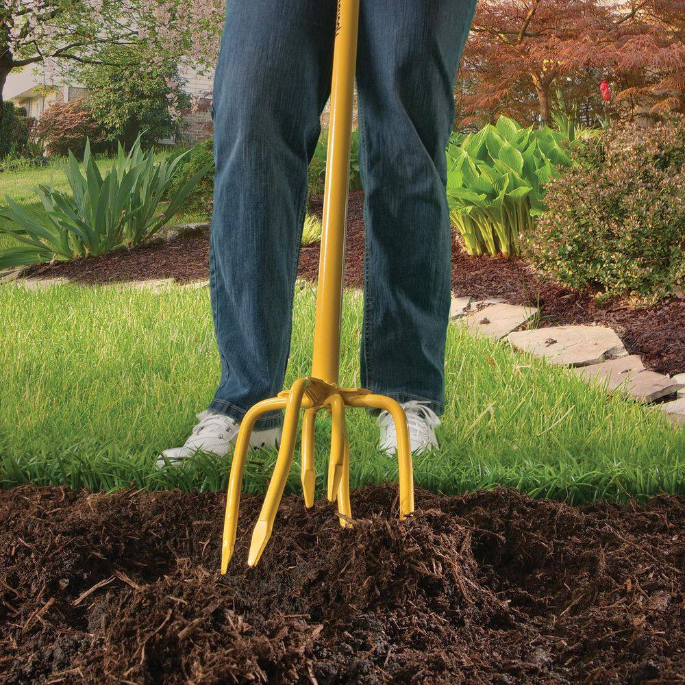 3-Piece Garden Tool Set with Claw, Cultivator, and Edger