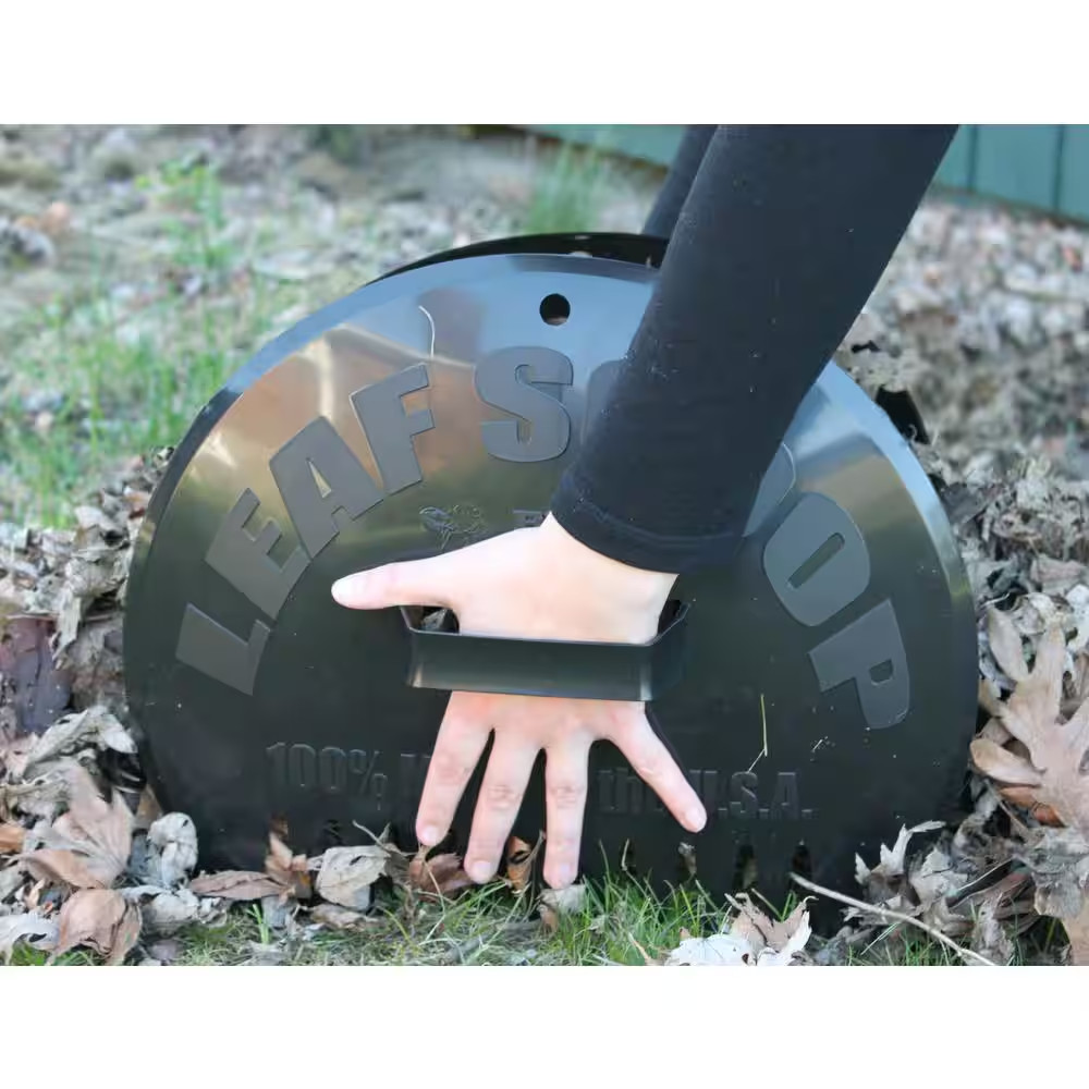 12.5 In. Poly Leaf Collecting Scoops – Leaf Collecting Tool
