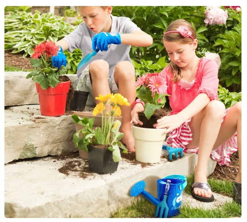 Children’s garden tool set, garden tools. Planting tools