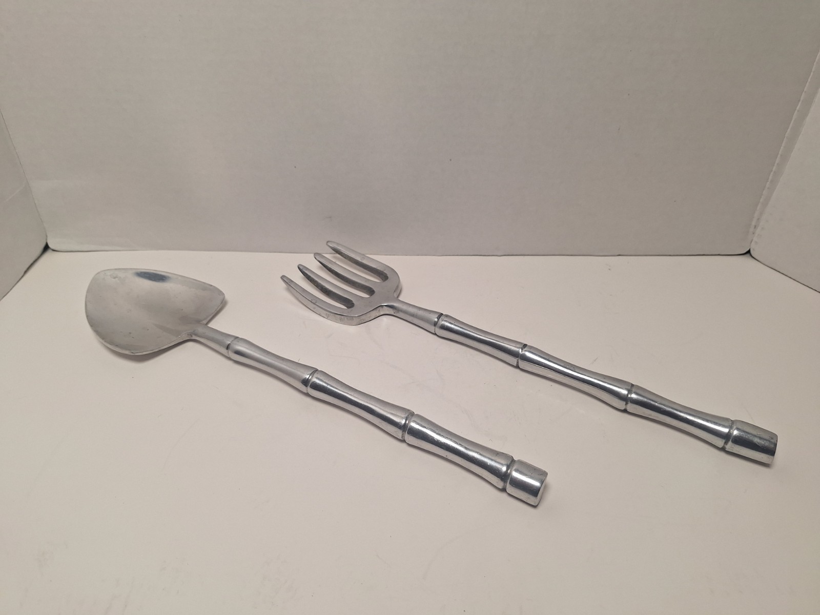 VTG Cast Aluminum Gardening Tool Set – Rake And Shovel – Bamboo Handle Design