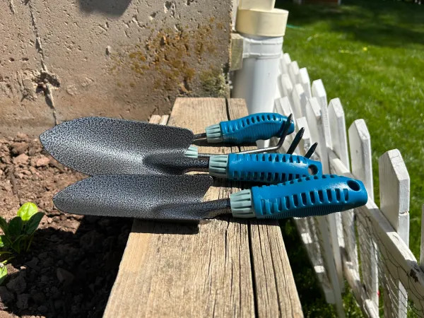 4 Piece Garden Tool Set Heavy Duty, Gardening Hand Tools Work No-Slip Grip Tr…