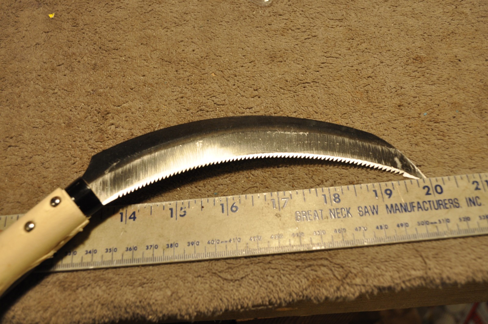 Chinese Hooked Garden Harvesting Tool, New never used, see pictures