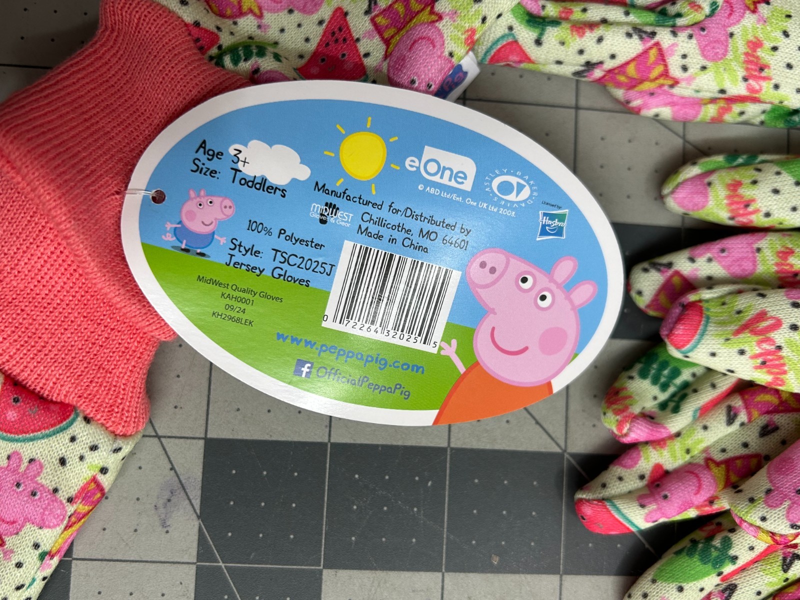 8-pair lot Peppa Pig Kids Jersey Gardening Gloves Midwest TODDLER 3+ Paw Patrol