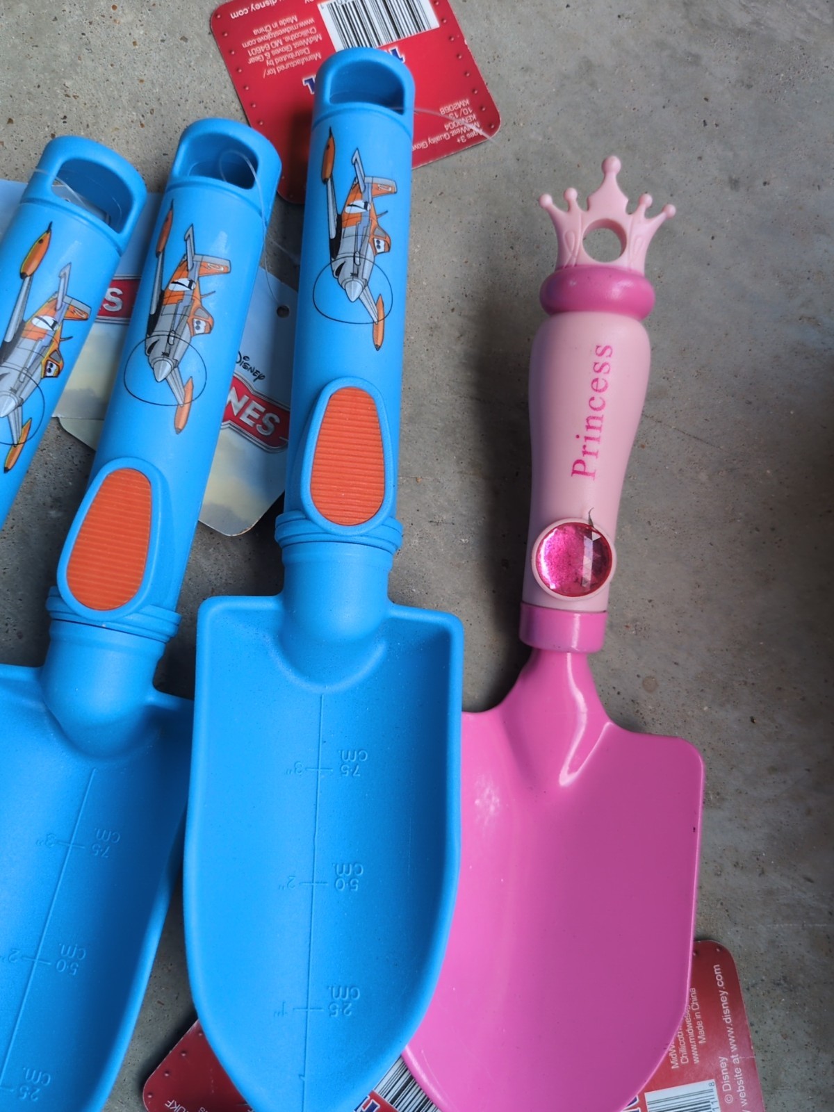 Lot Of 13 New Midwest Glove Kids Garden Trowel Cultivator Disney Princess Plane