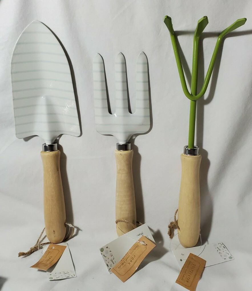 Gardening Hand Tools 3-Piece Set w/ Wood Handles ~ Trowel, Fork & Cultivator