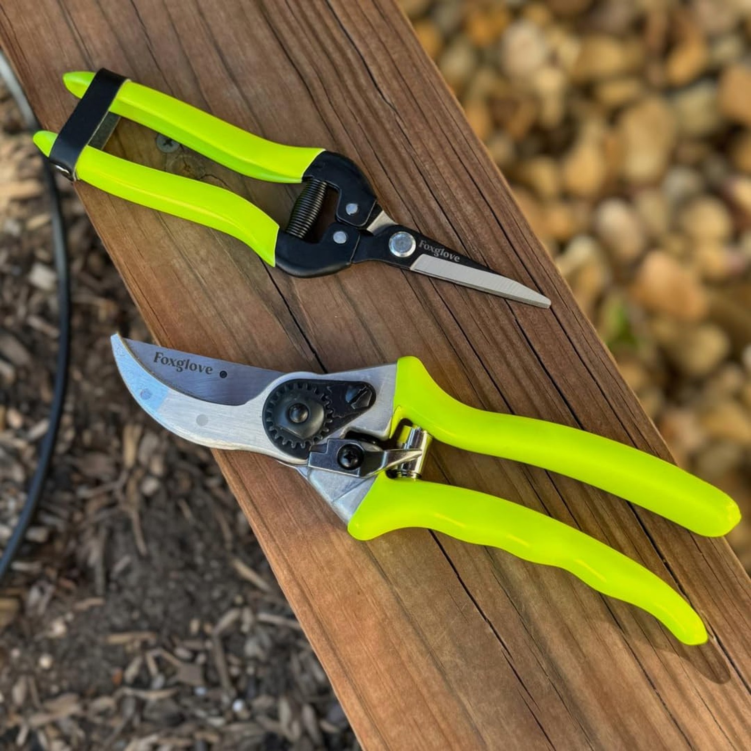 Foxglove Pruning Shears – Professional Garden Shears & Bypass Hand Pruners