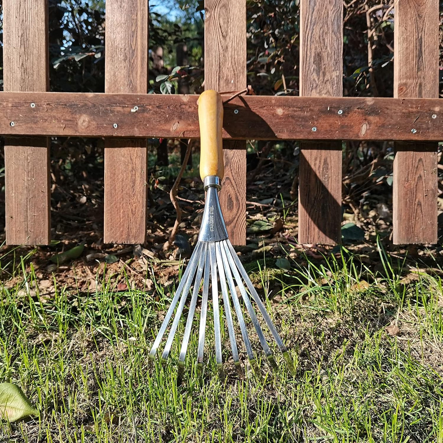Stainless Steel Hand Rake with Ergonomic Handle for Gardening and Yard Care