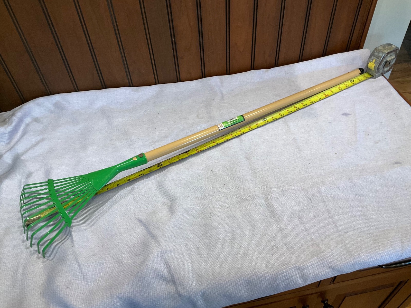 Kids Garden Pals REAL 11-TOOTH RAKE 38″ Long Reduced Size Metal Handle 8” Head