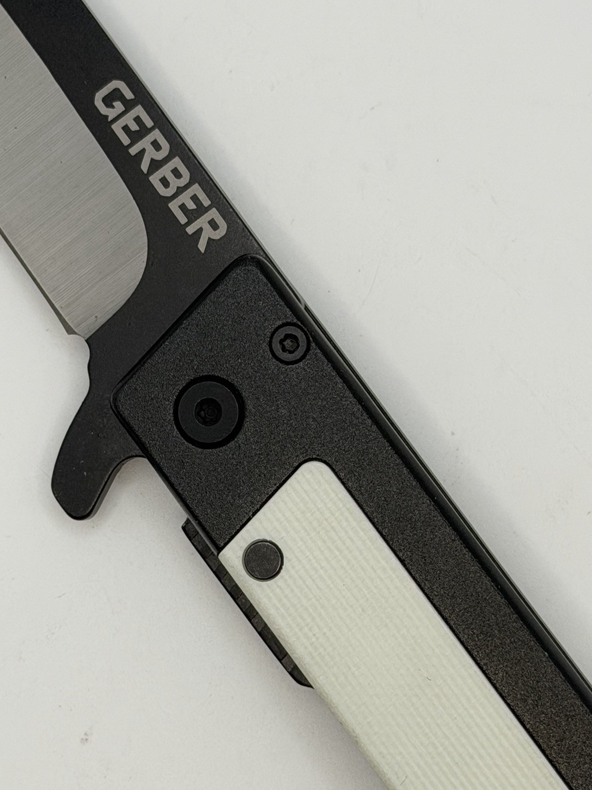 Gerber Quadrant W/ White G10 Inlay Folding Clip Knife New 30-001703