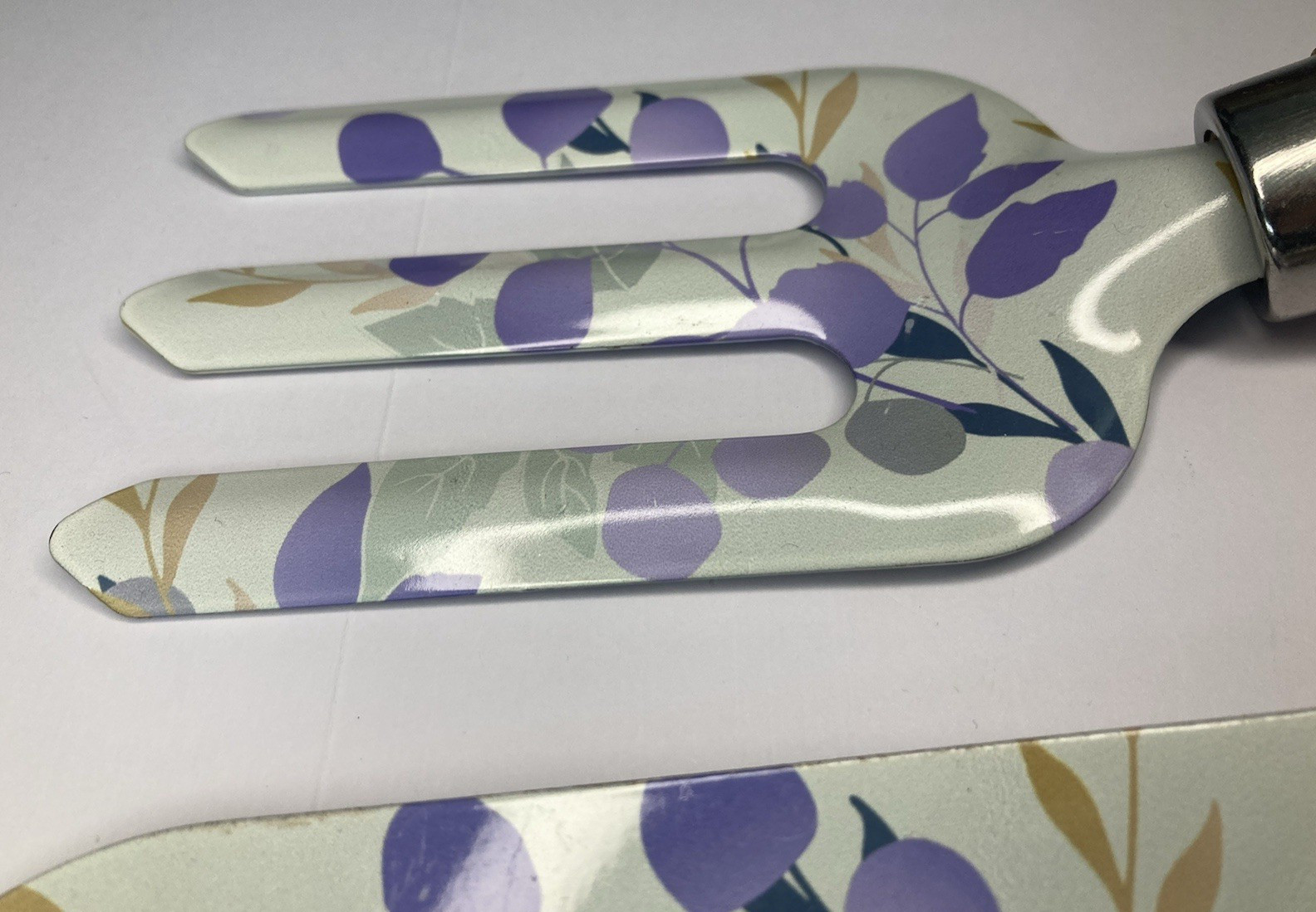 Scandi Garden Tool 2pc Set Wood Handle Painted Metal Leaves Botanical Print