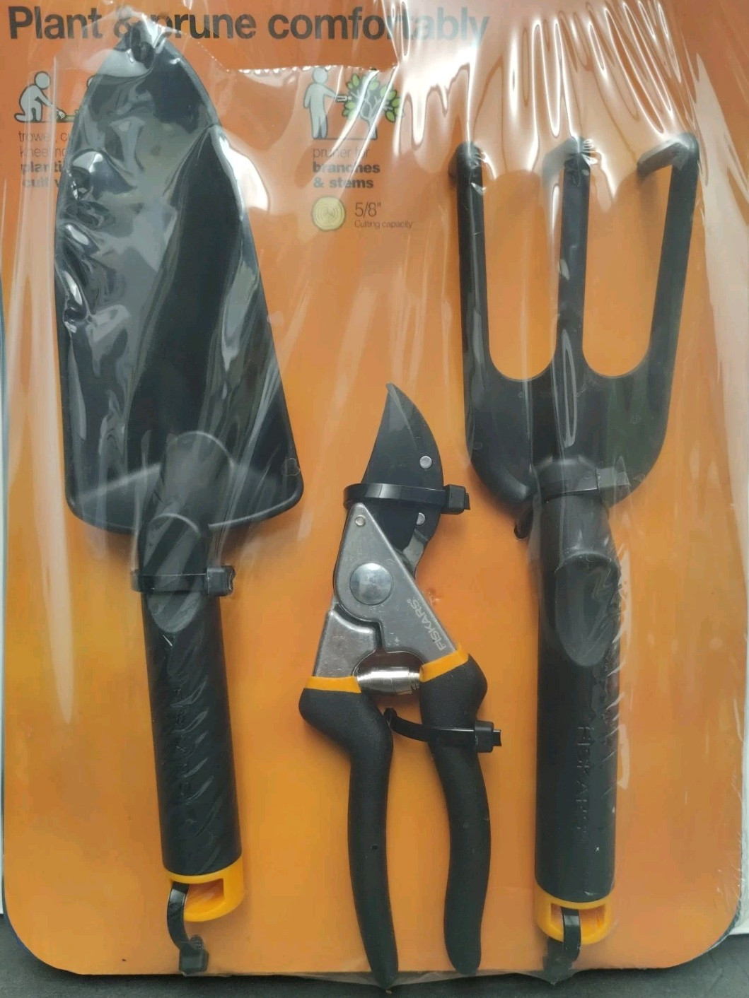 Fiskars 4 Piece Pruning and Planting Set, Trowel, Bypass Pruner and Cushion New