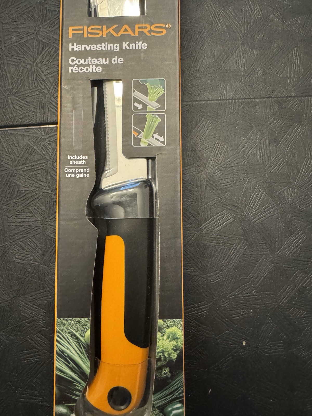 Fiskars harvesting Knife with sheath great for trimming vegtables