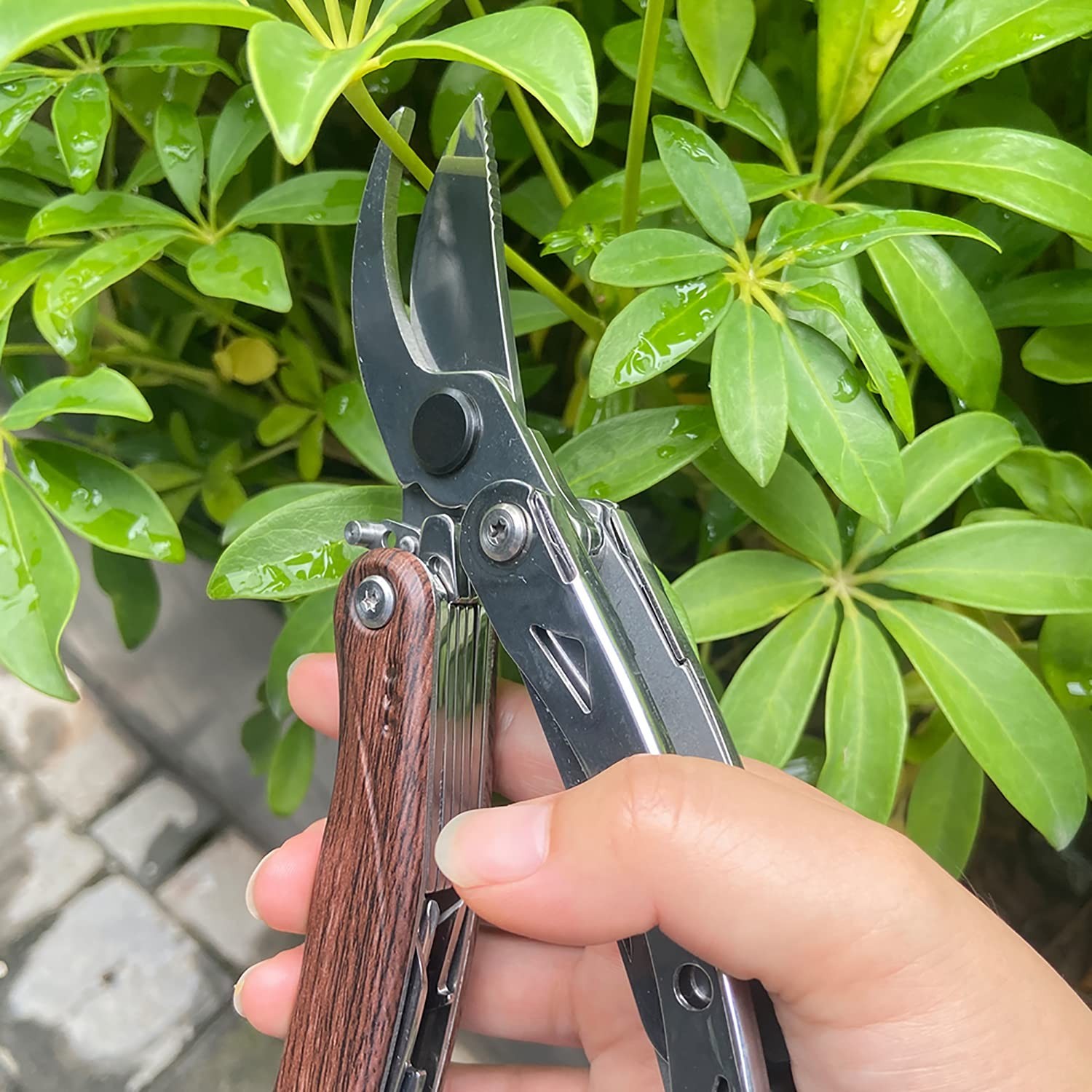 Pruning Shears, 7 in 1 Garden Pruners, Multitools Folding Gardening Shears, 8…