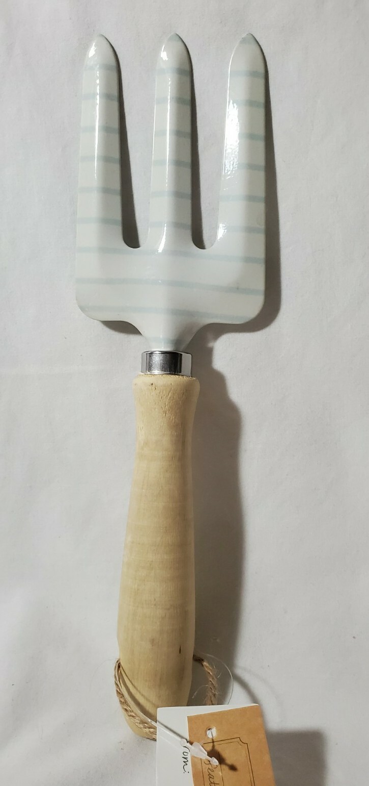 Gardening Hand Tools 3-Piece Set w/ Wood Handles ~ Trowel, Fork & Cultivator