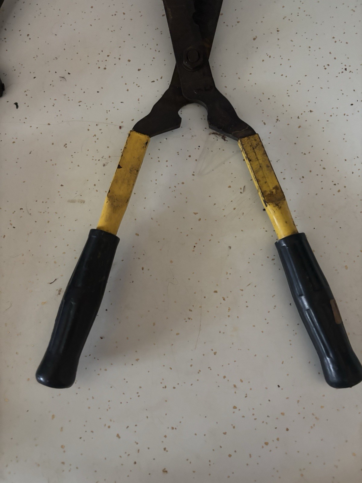 Two pair Vintage glass clippers one with and one on branded