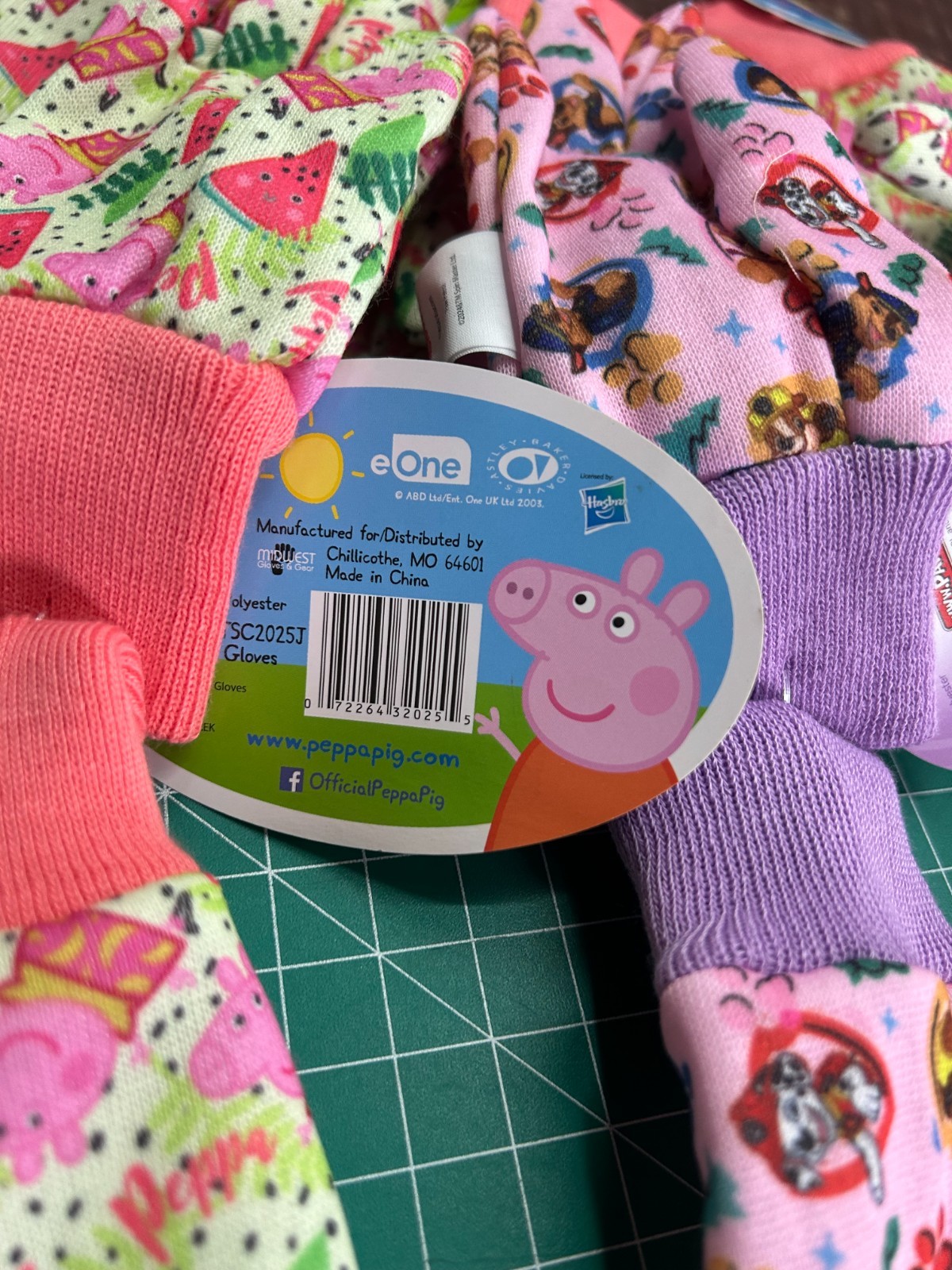 8-pair lot Peppa Pig Kids Jersey Gardening Gloves Midwest TODDLER 3+ Paw Patrol