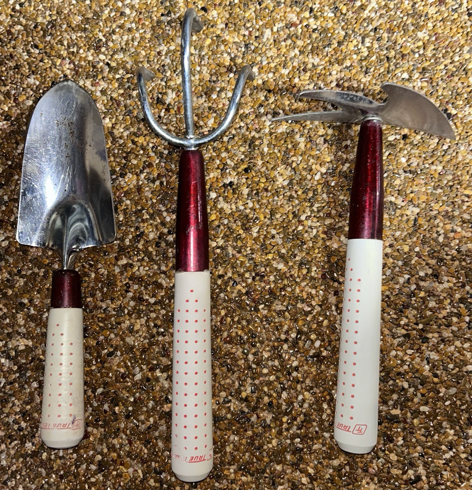 3 -TRUE TEMPER Steel Hand Garden Tools Rubber Grip Handles