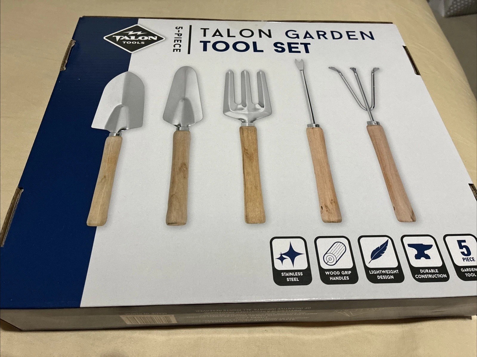 Set Of Garden Tools. 5-pieces. Brand New! In original Box!