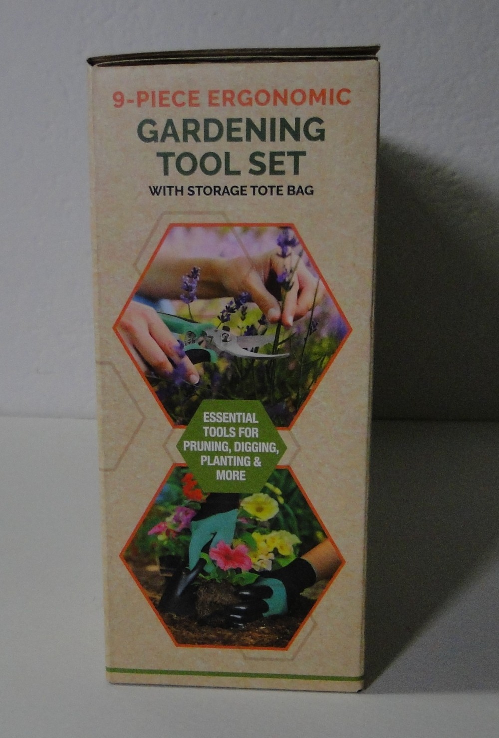 Torelli 9 Piece GARDENING TOOL SET NEW IN BOX !