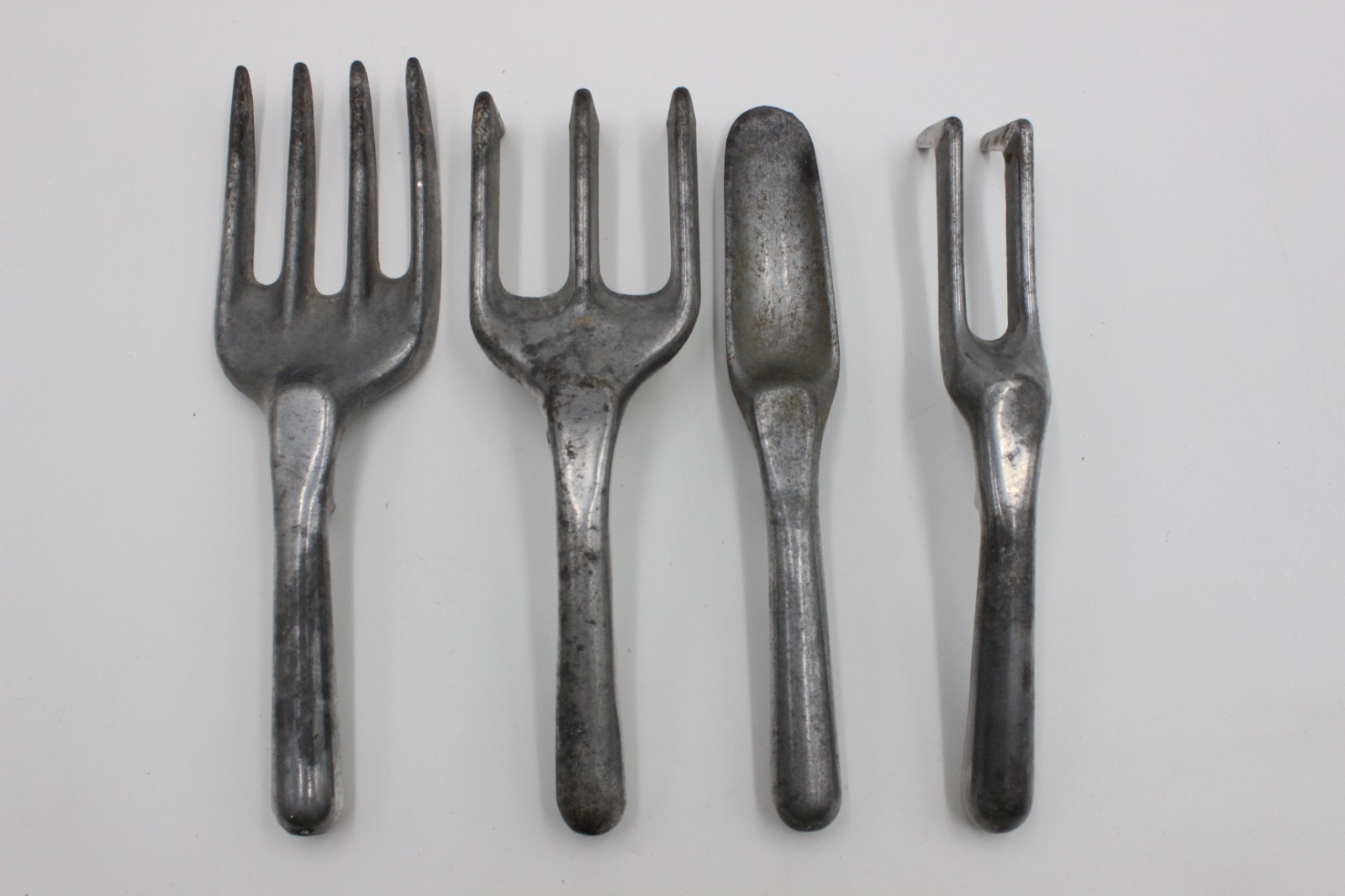 Set of 4 Vintage AS Allen Simpson Cast Aluminum Garden Hand Tools