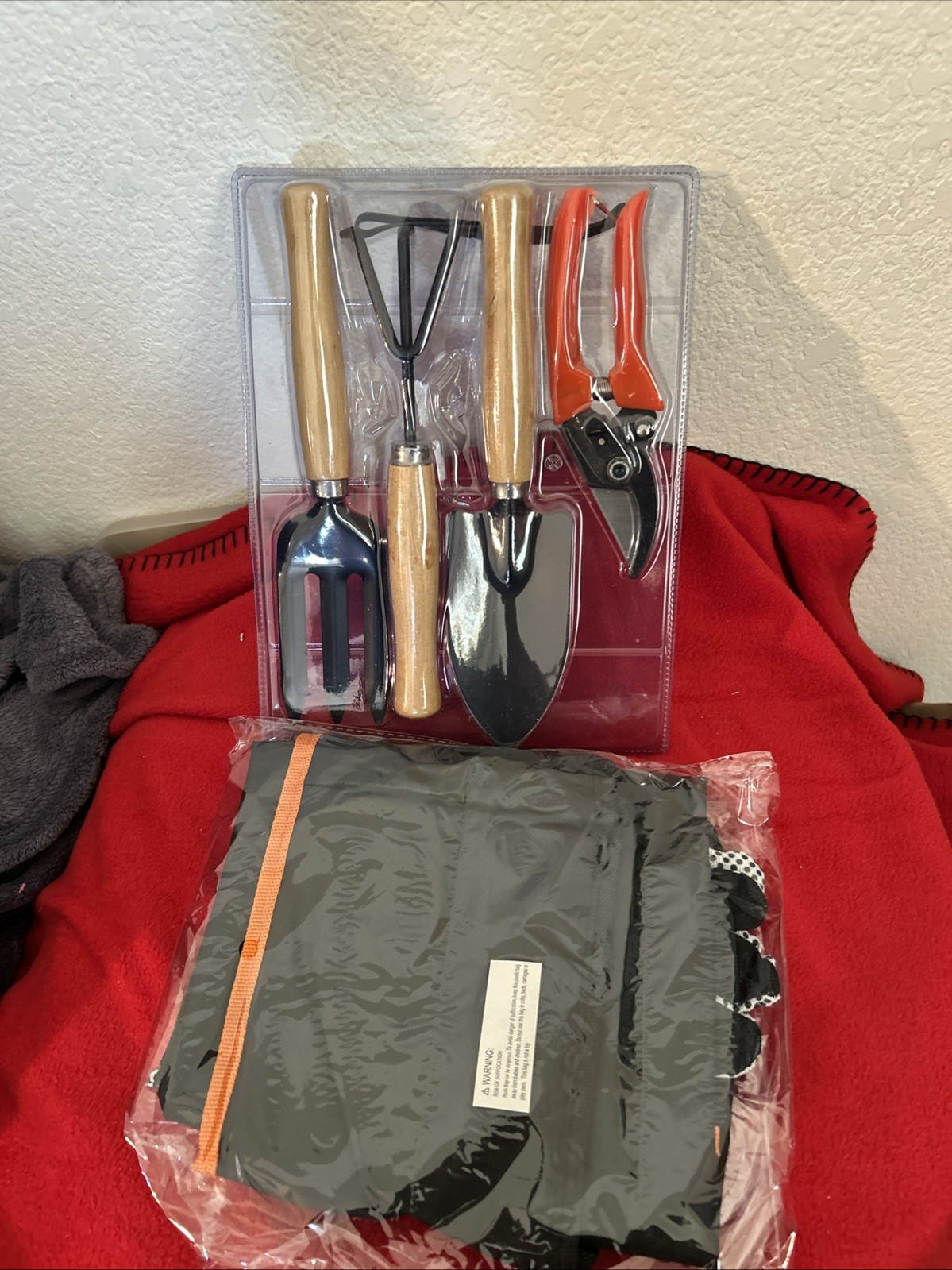 Garden Tool Set Apron Gloves Pruner Rake Trowel Fork by Torelli Tools