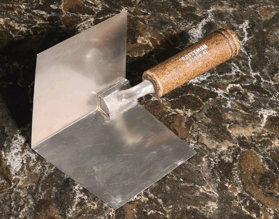 Vintage Craftsman Wood Handle Corner Trowel 9-65898 Very Nice Shape