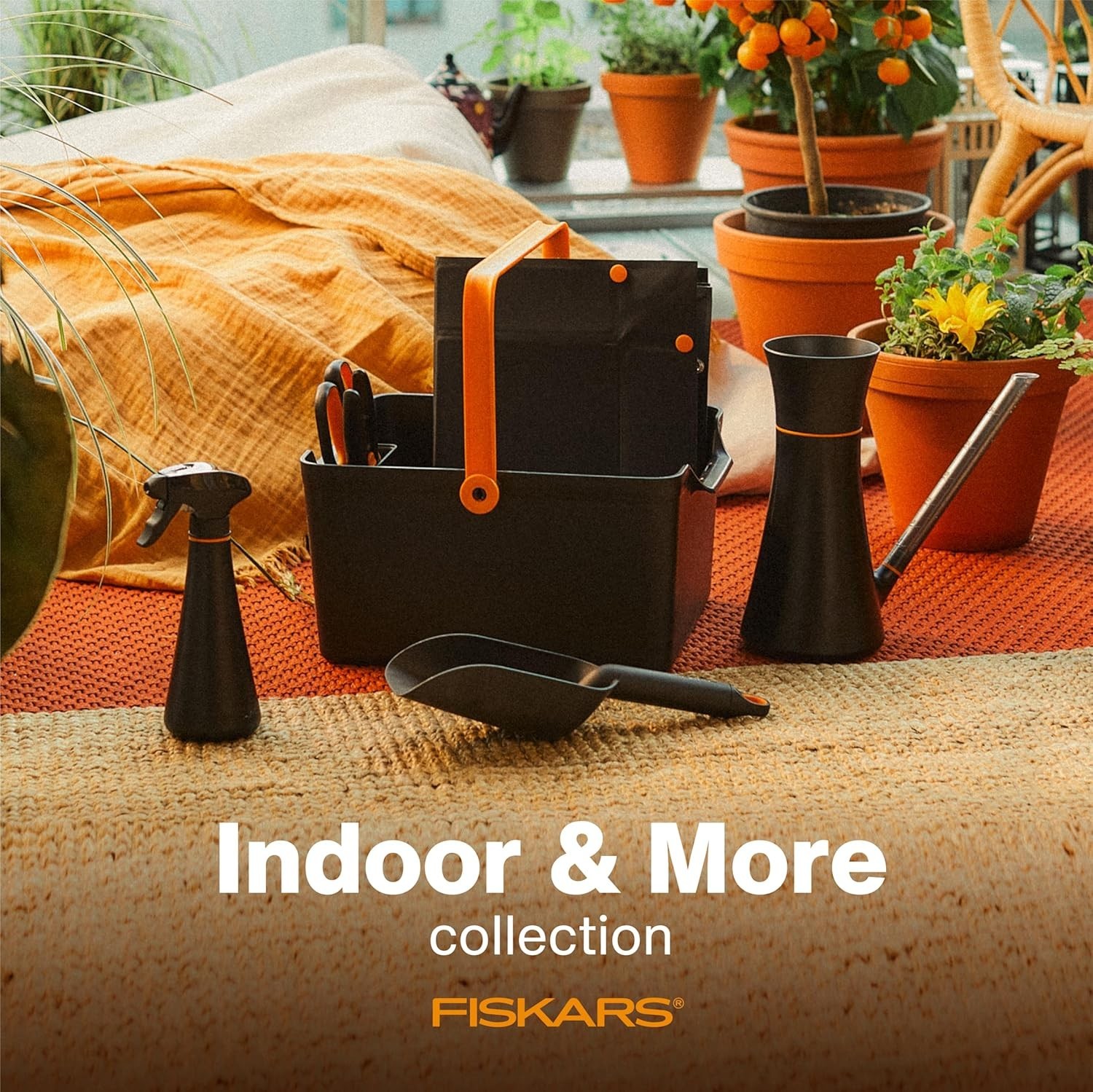 Fiskars Soil Scoop & Brush Set Dual-Sided Indoor Gardening