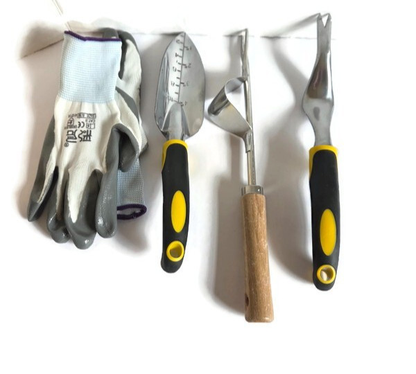 Garden Hand 4 Piece Set Weeder Puller Gloves NEW